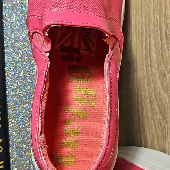 Sneakers - Picture 6 of 6